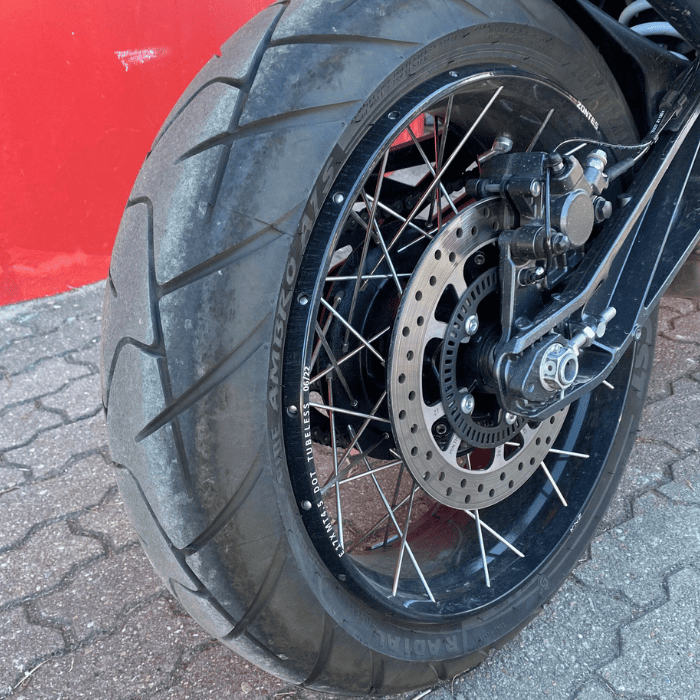 https://motodiana.com//public/uploads/Motos%20Usadas/Elementos_Graficos/AU-22-MQ%20ZONTES%20ZT350/07.png