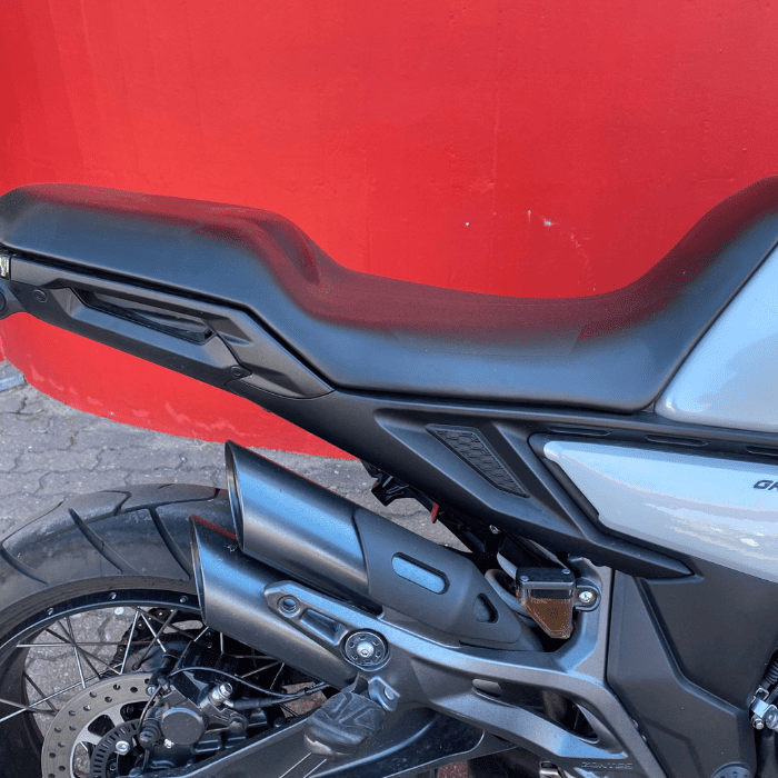https://motodiana.com//public/uploads/Motos%20Usadas/Elementos_Graficos/AU-22-MQ%20ZONTES%20ZT350/09.png