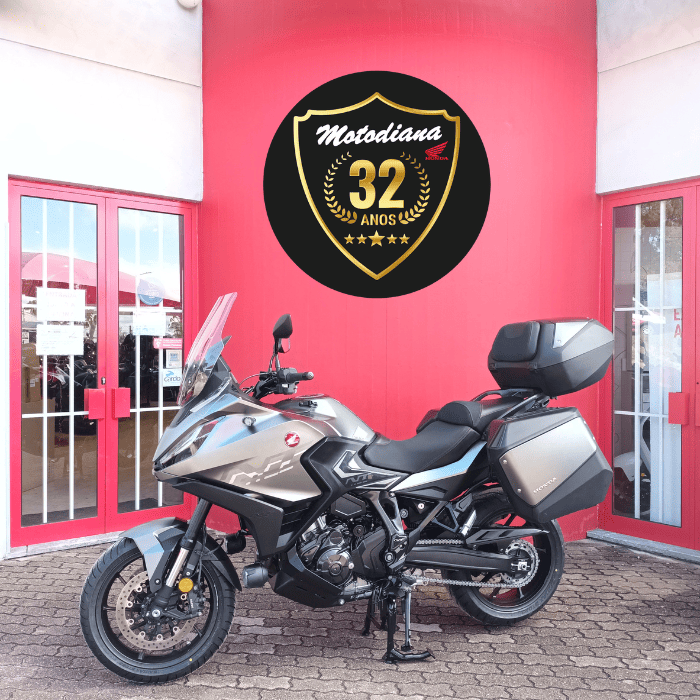https://motodiana.com//public/uploads/Motos%20Usadas/Elementos_Graficos/AV-86-BC%20HONDA%20NT1100%20DCT/01.png