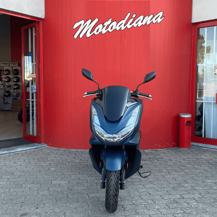https://motodiana.com//public/uploads/Motos%20Usadas/Elementos_Graficos/BC-07-PC%20PCX%20125/03.png