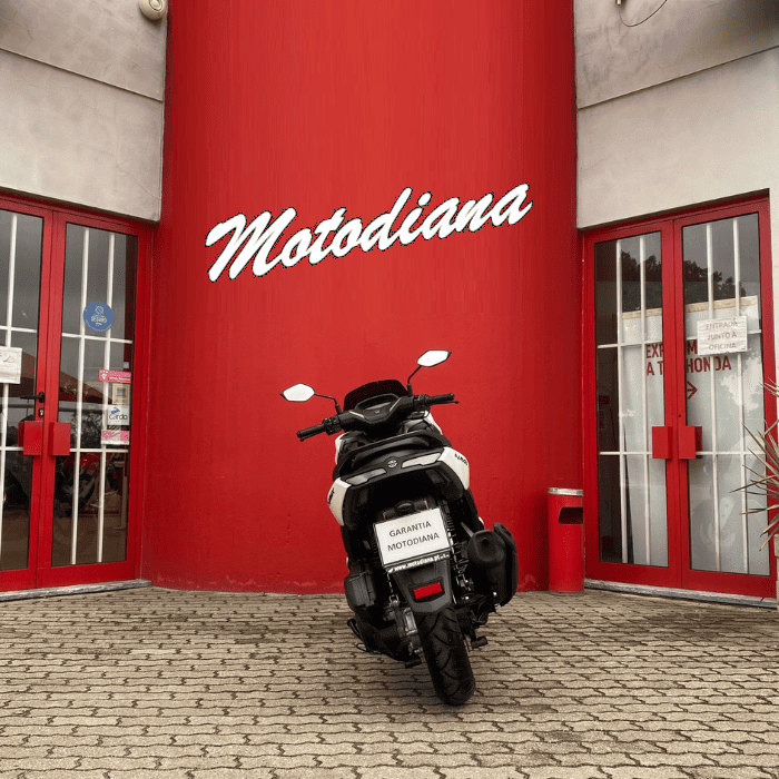 https://motodiana.com//public/uploads/Motos%20Usadas/Elementos_Graficos/BT-36-AO%20YAMAHA%20N-MAX%20125/03.png