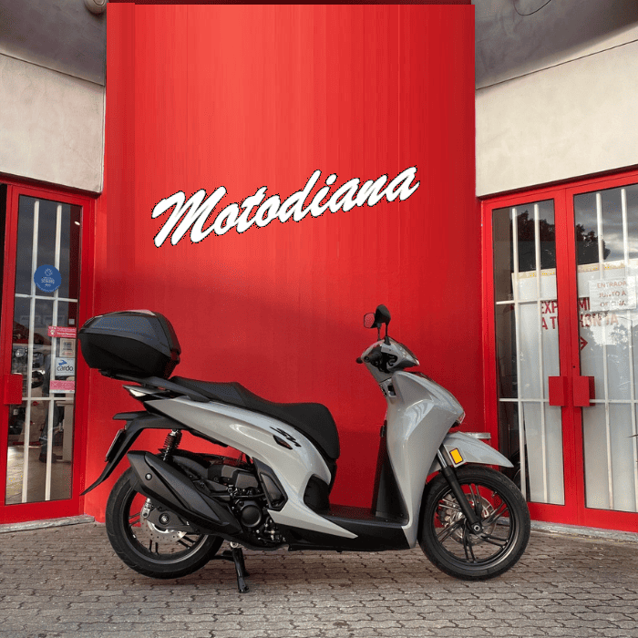 https://motodiana.com//public/uploads/Motos%20Usadas/Elementos_Graficos/CE-00-FM%20HONDA%20SH350%20SMART%20TOP%20CASE/03.png