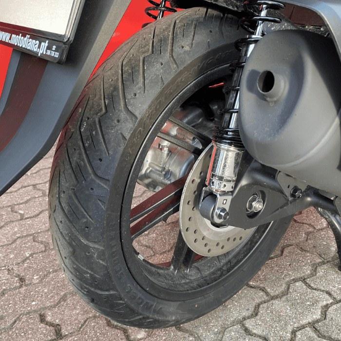https://motodiana.com//public/uploads/Motos%20Usadas/Elementos_Graficos/CE-00-FM%20HONDA%20SH350%20SMART%20TOP%20CASE/06.png