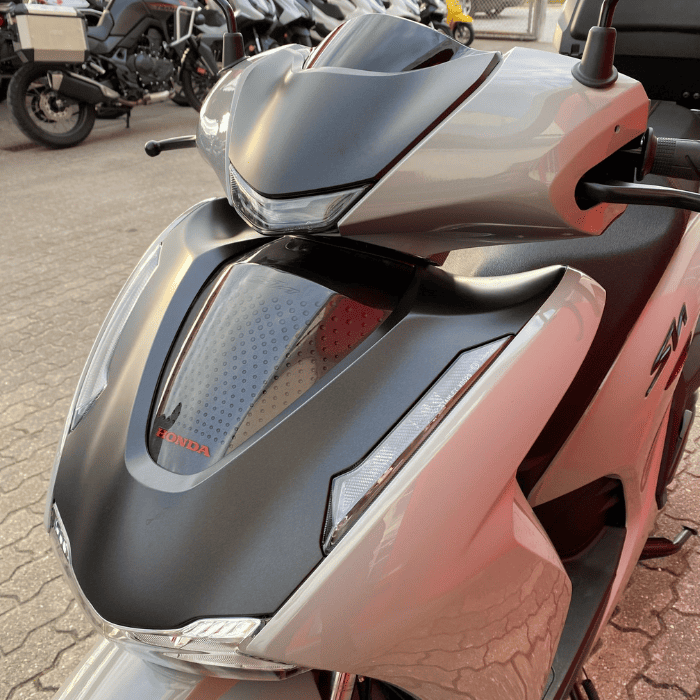 https://motodiana.com//public/uploads/Motos%20Usadas/Elementos_Graficos/CE-00-FM%20HONDA%20SH350%20SMART%20TOP%20CASE/08.png