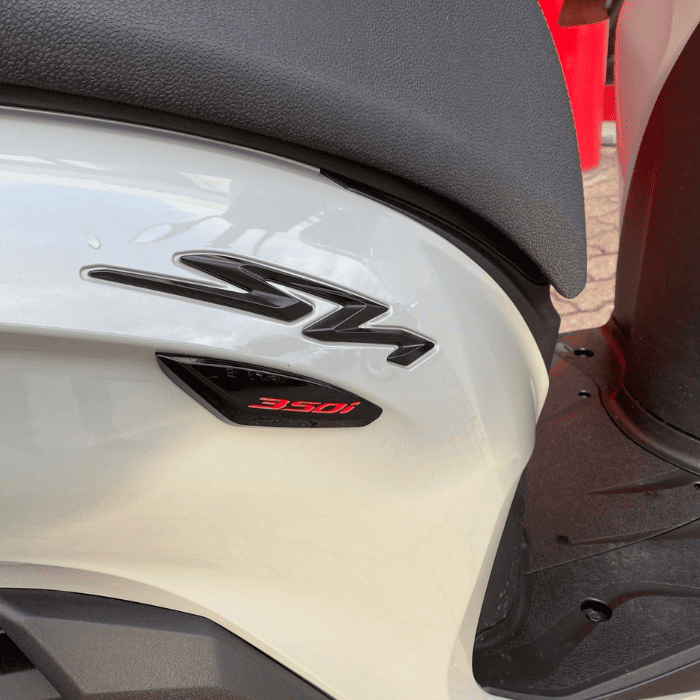 https://motodiana.com//public/uploads/Motos%20Usadas/Elementos_Graficos/CE-00-FM%20HONDA%20SH350%20SMART%20TOP%20CASE/10.png