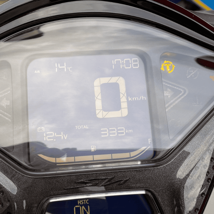 https://motodiana.com//public/uploads/Motos%20Usadas/Elementos_Graficos/CE-00-FM%20HONDA%20SH350%20SMART%20TOP%20CASE/13.png