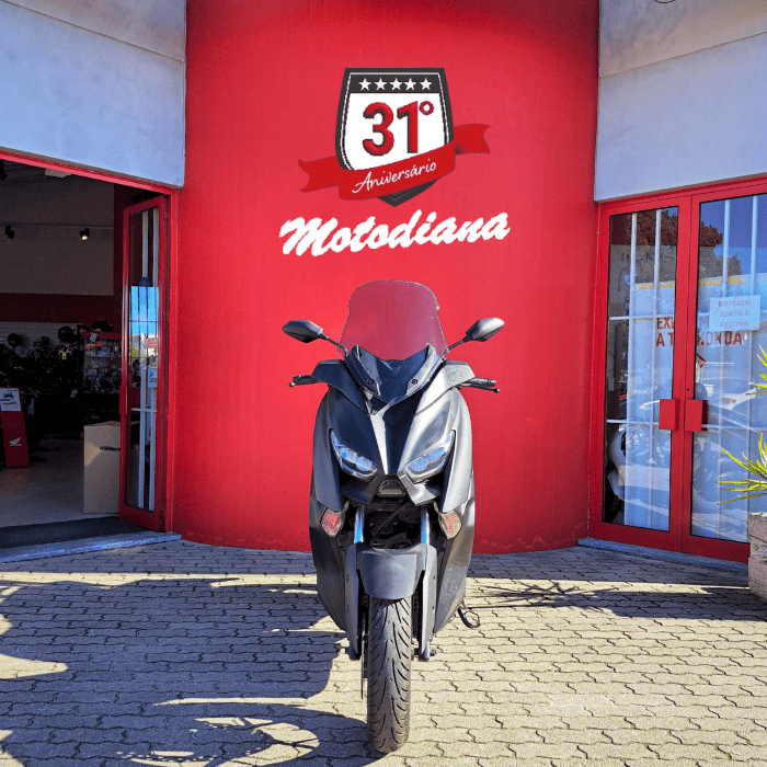 https://motodiana.com//public/uploads/Motos%20Usadas/Elementos_Graficos/ac_21_od_yamaha_xmax125/2.png