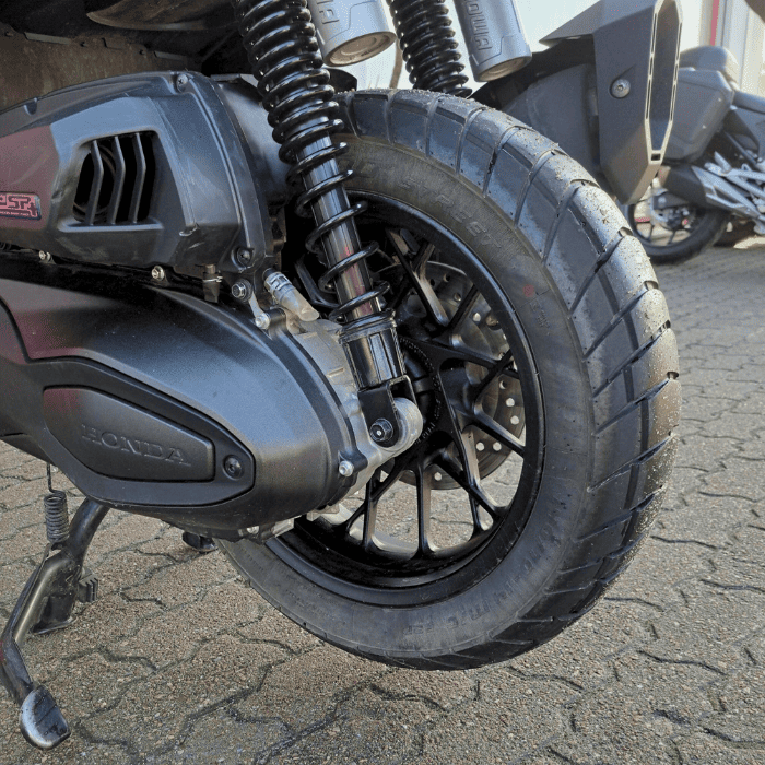 https://motodiana.com//public/uploads/Motos%20Usadas/Elementos_Graficos/av_54_zl_adv350/8.png