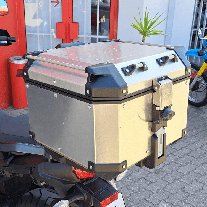 https://motodiana.com//public/uploads/Motos%20Usadas/Elementos_Graficos/bc_51_cc_suzuki_vtrom650/5.png